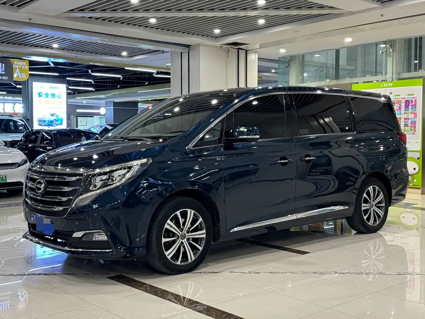 GAC Trumpchi Trumpchi M8 2018 320T Premium Edition