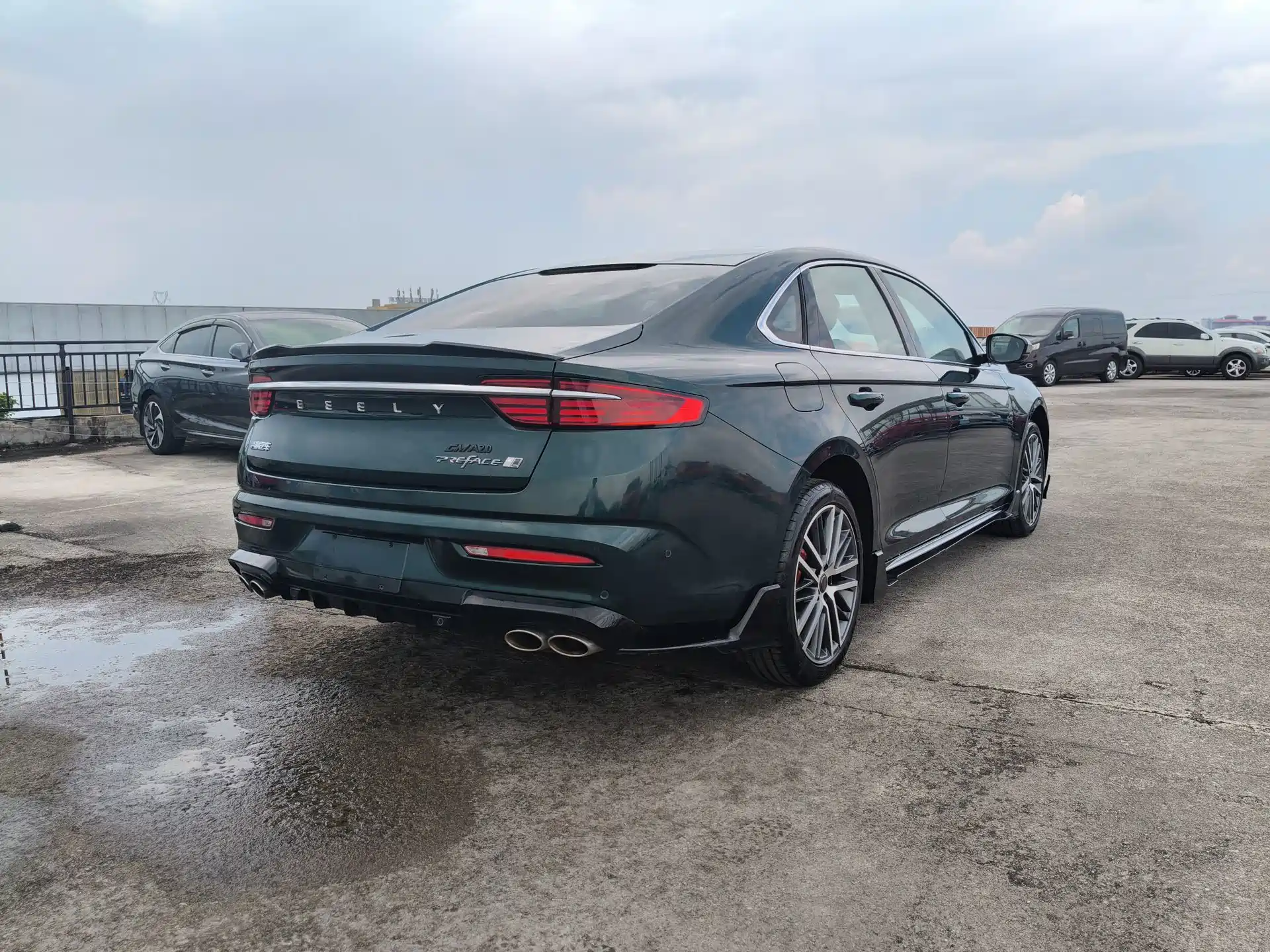 Фото 6 - Geely Preface