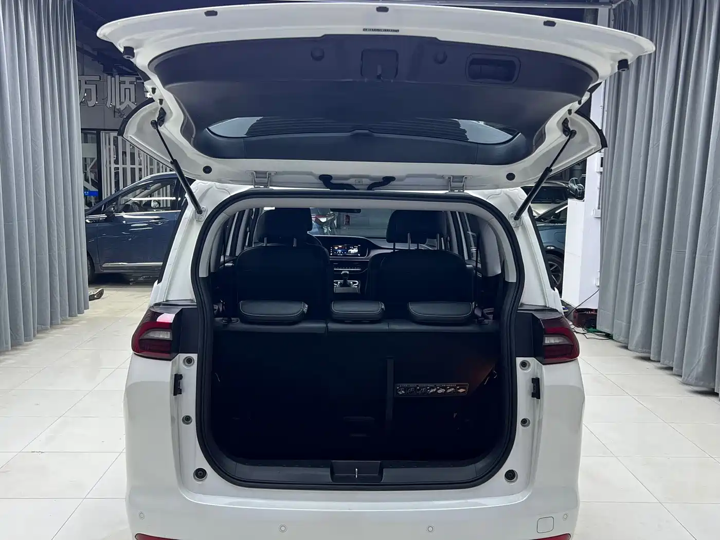 GAC Trumpchi M6, миниатюра 21