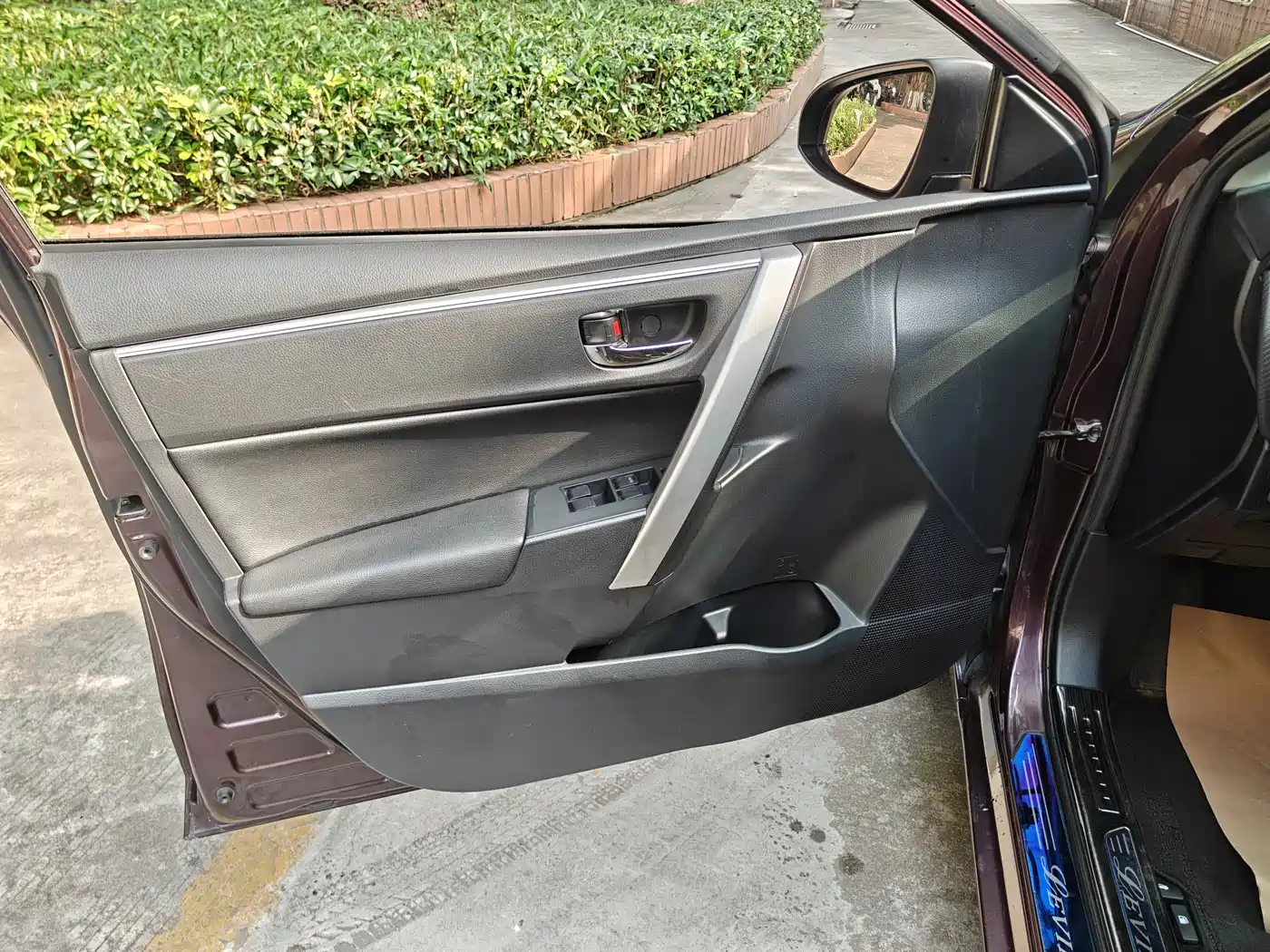 Toyota Levin 2017 Facelift Hybrid 1.8H GS E-CVT Elite Sunroof Edition China V фото 25