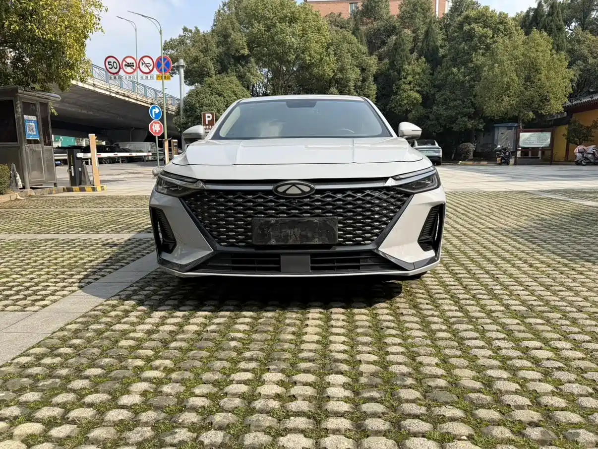 CHERY FENGYUN A8