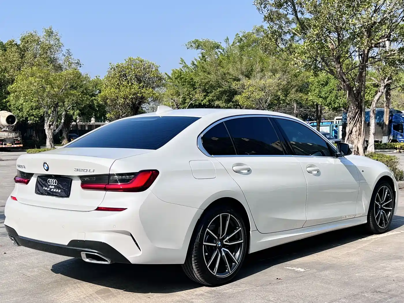 BMW 3 Series 2021 320Li M Sport Package фото 4