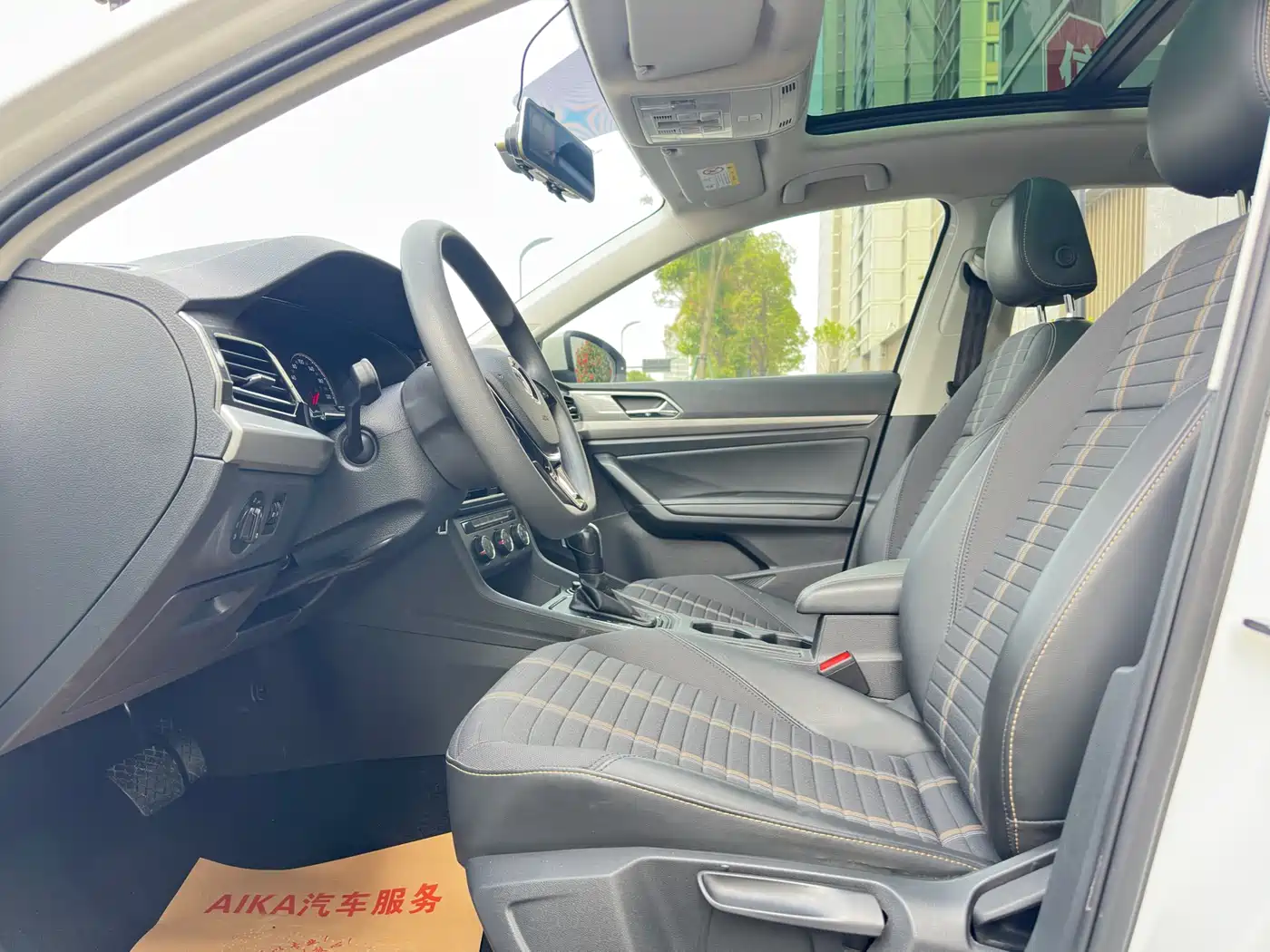 Volkswagen Lavida 2018 Hatchback 200TSI DSG Comfort Edition China V фото 21