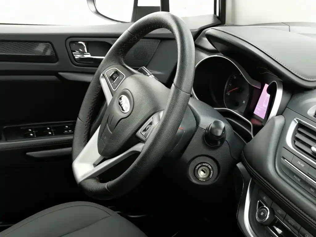 JAC Refine S3 2017 2017 1.5L Manual Luxury Smart