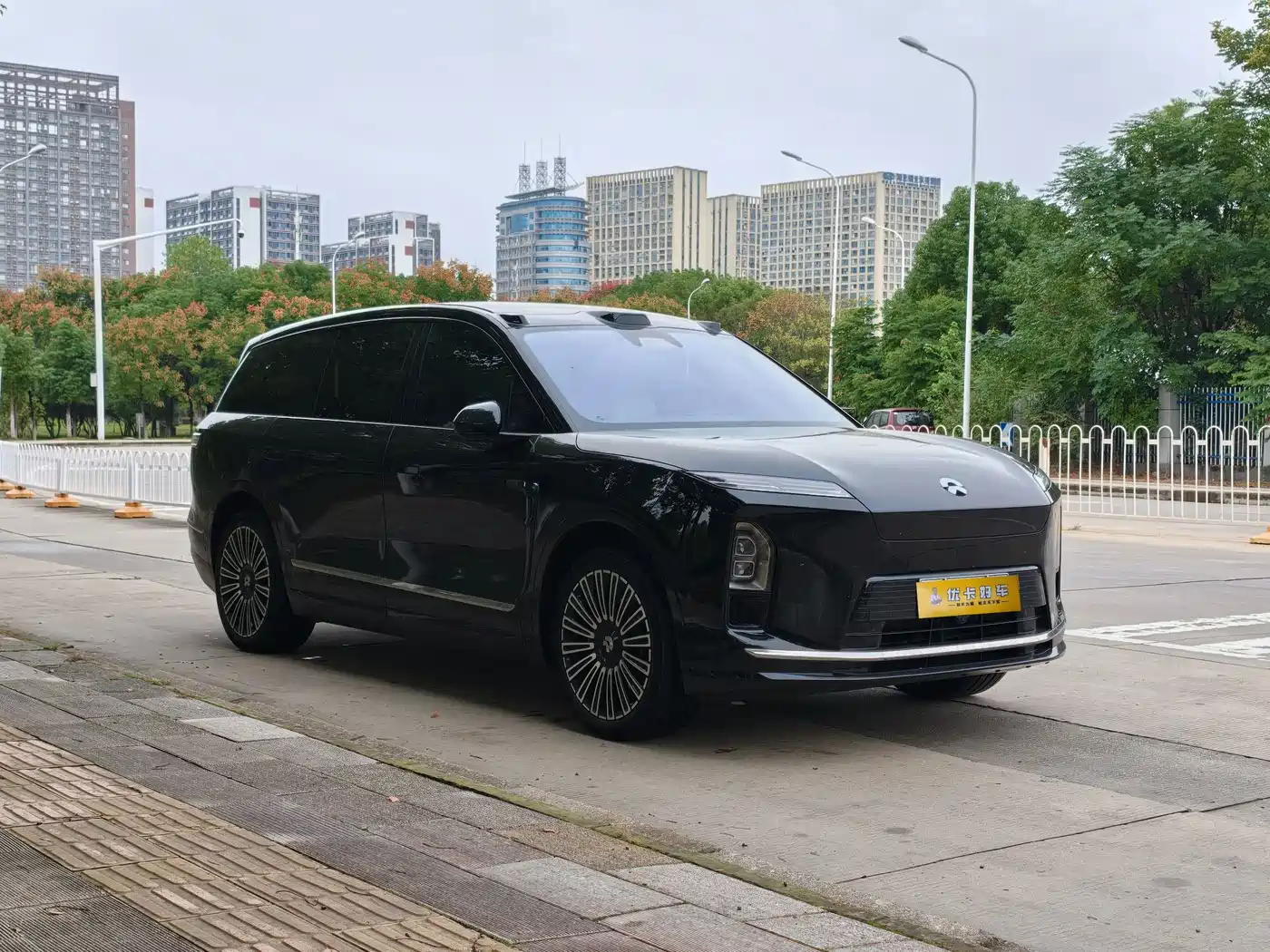 2026 NIO ES8