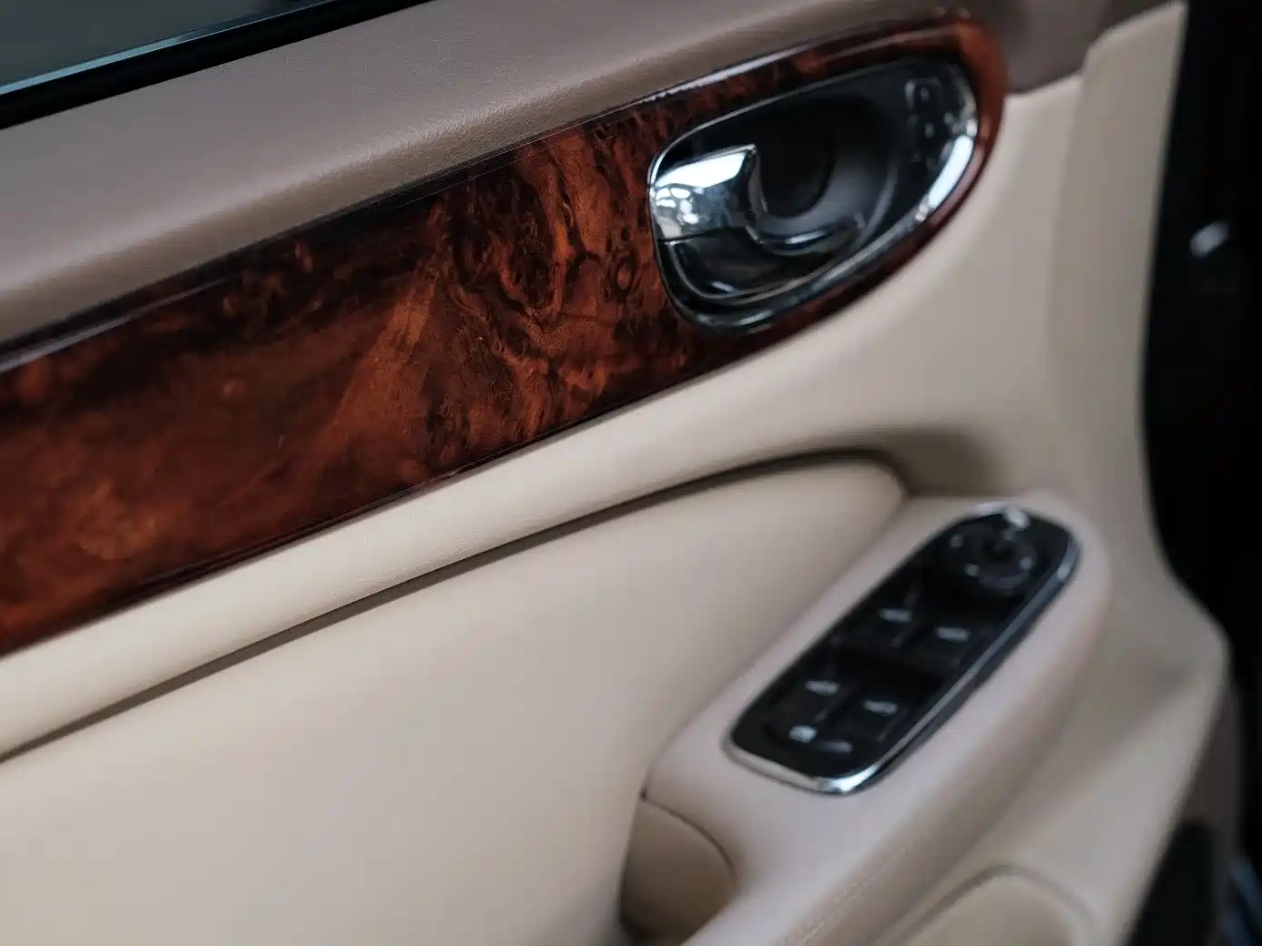Jaguar XJ 2007 Model XJ6L 3.0 Royal Long Wheelbase фото 8