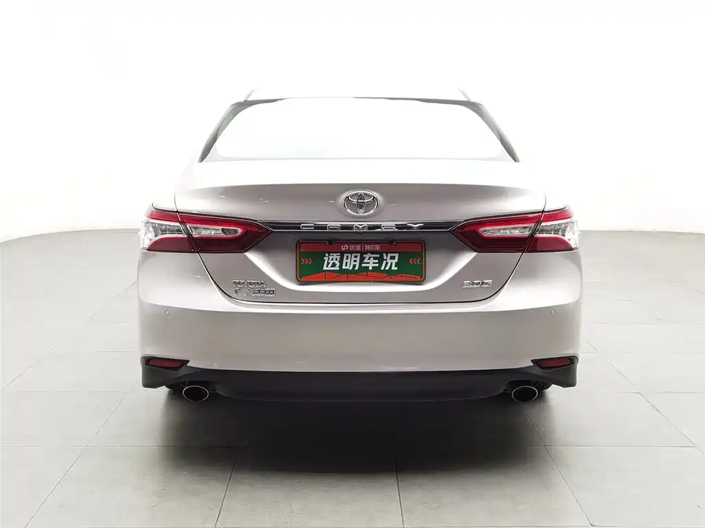 Toyota Camry 2018 2.0G Luxury Edition фото 4