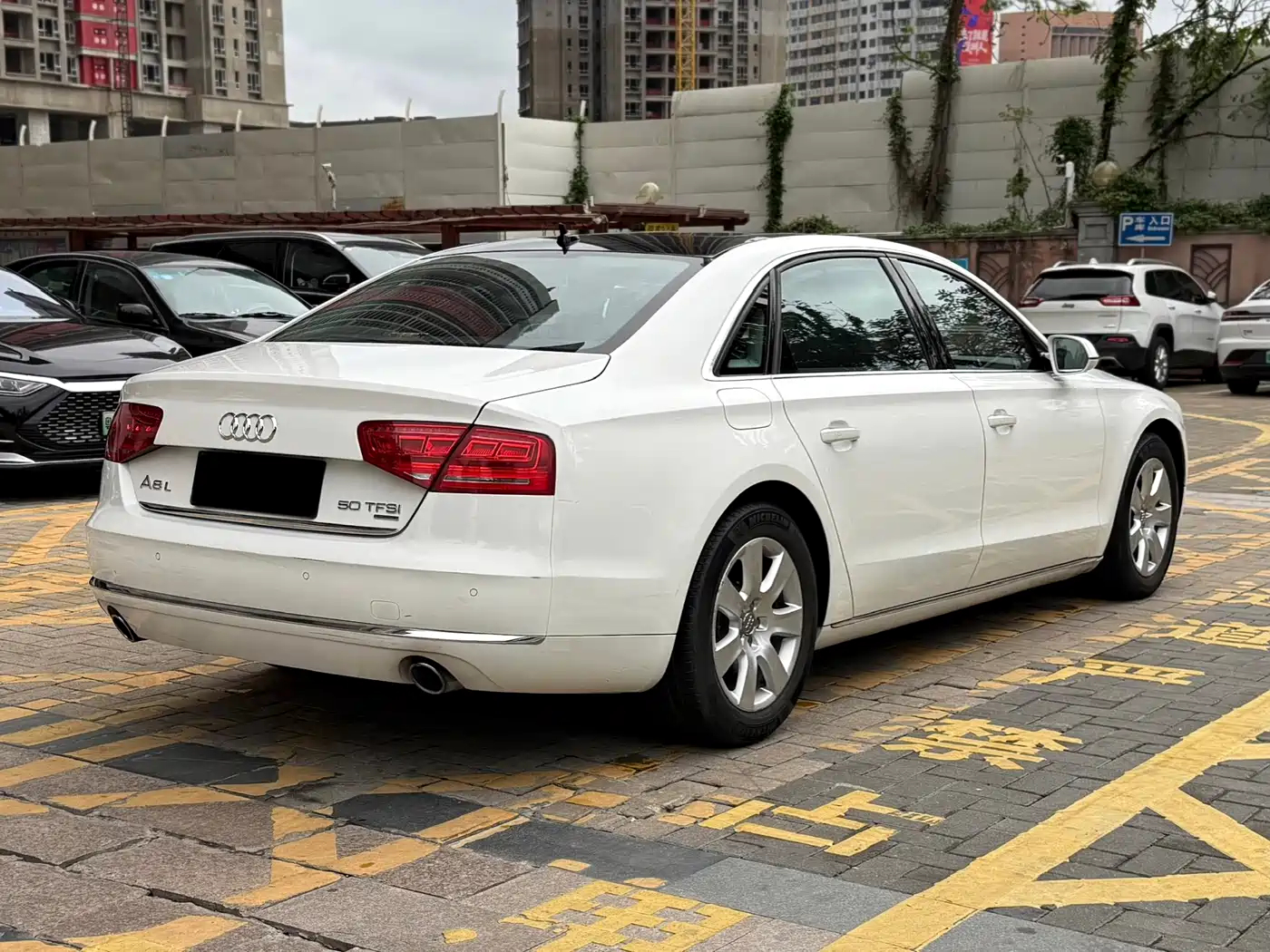 Audi A8 2012 A8L 50 TFSI quattro Luxury фото 28