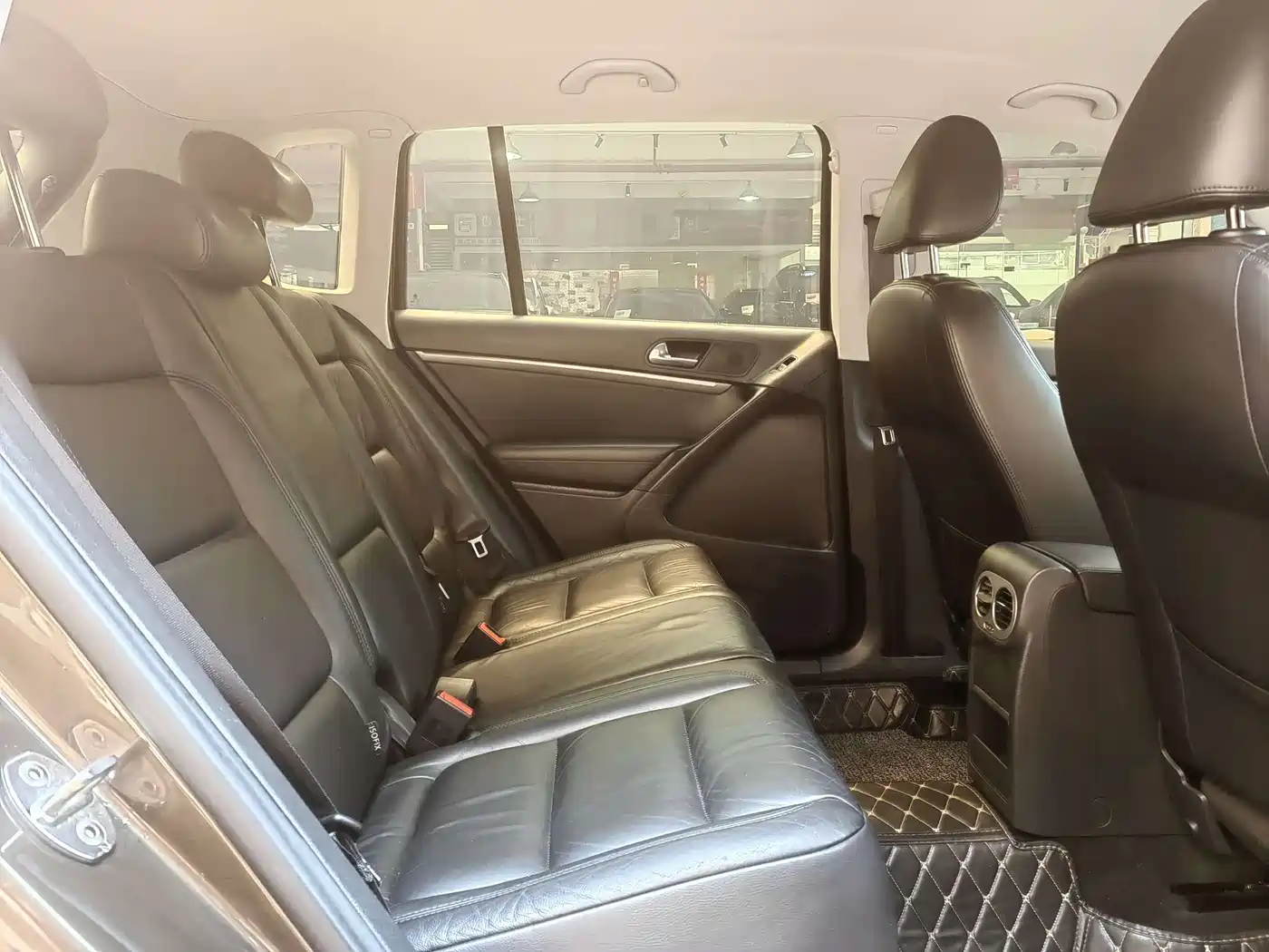 Volkswagen Tiguan 2013 1.8TSI Auto 2WD Comfort Edition фото 8