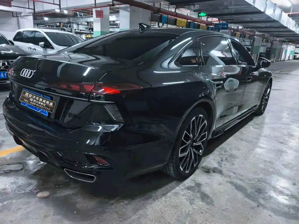 Фото 3 - Audi A6L
