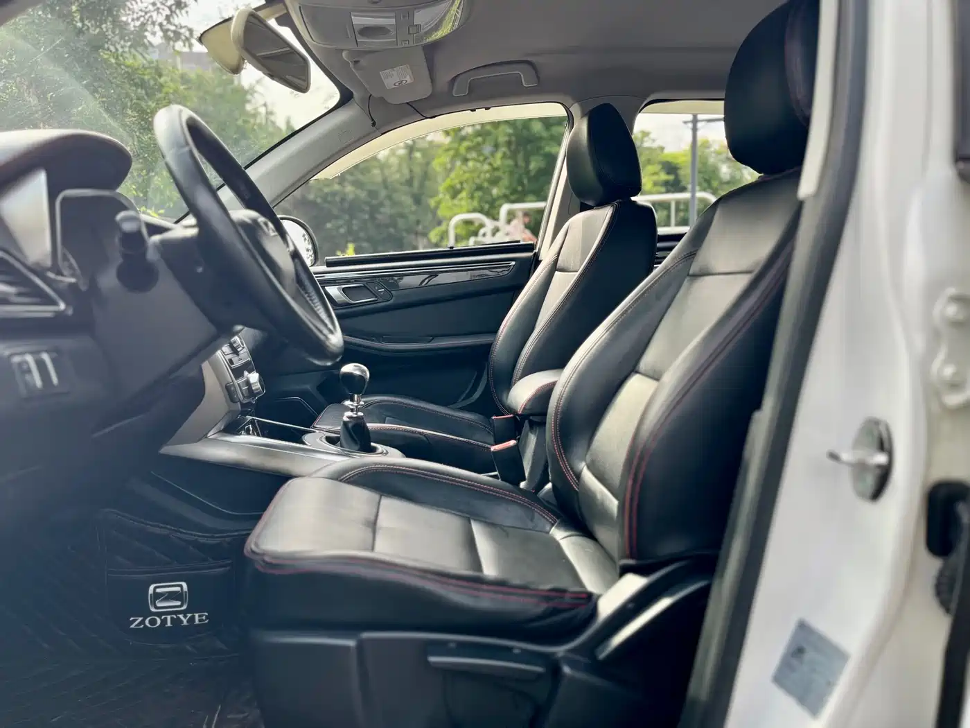 Zotye Damai X5 2015 2015 1.5T Manual Luxury (China IV)