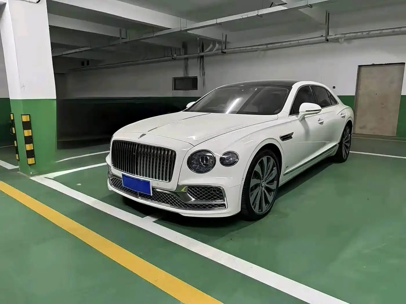 Bentley Flying Spur 2020 6.0T W12 Standard Edition