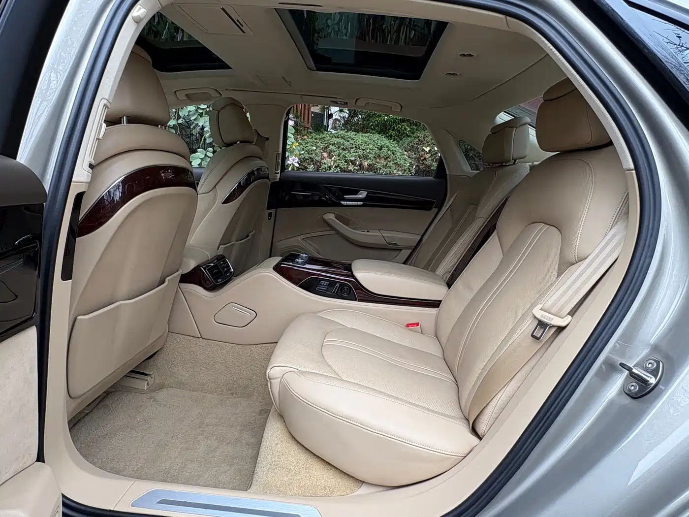 Audi A8 2012 A8L 50 TFSI quattro Luxury фото 9