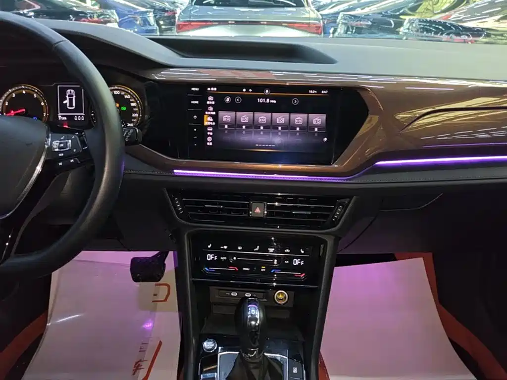Volkswagen Tharu 2021 280TSI 2WD Luxury Plus фото 9