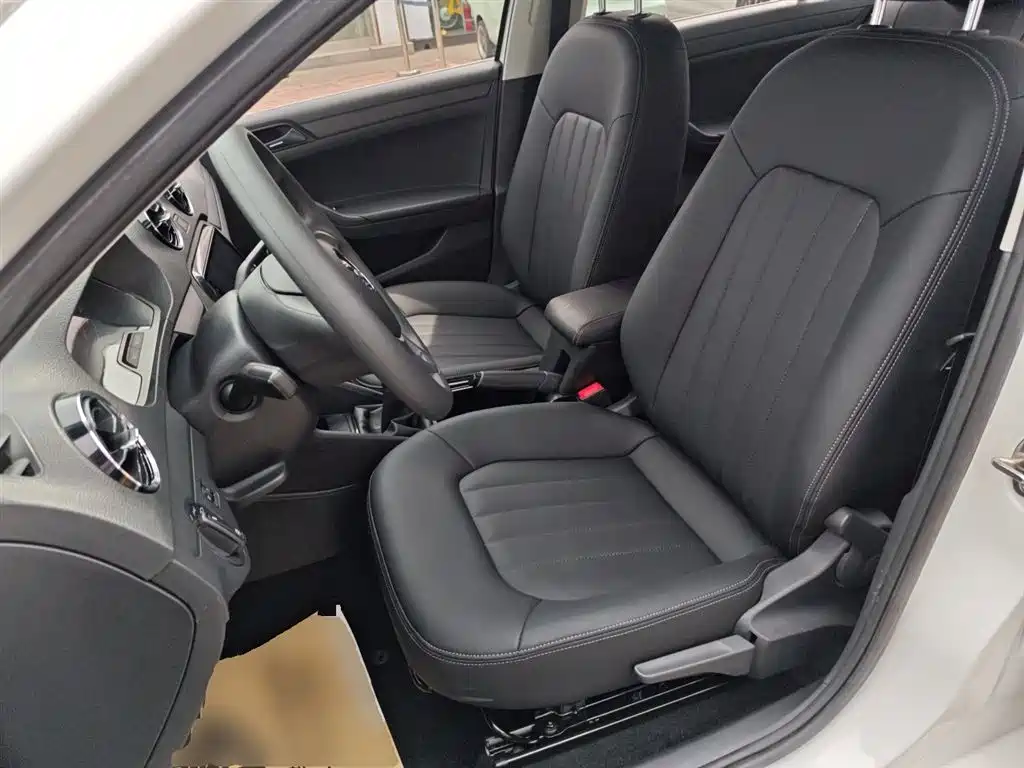Volkswagen Jetta 2019 Dream Edition 1.5L Manual Fashion фото 15