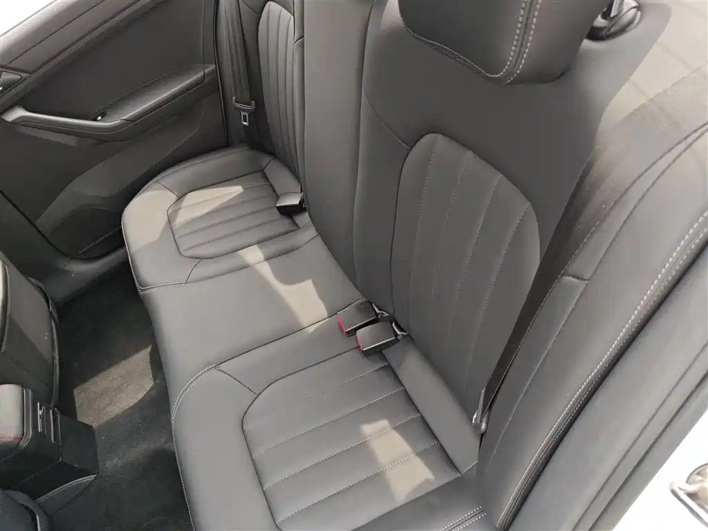 Volkswagen Jetta 2019 Dream Edition 1.5L Manual Fashion фото 17