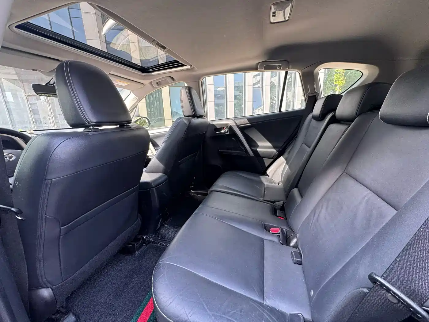Toyota RAV4 Rongfang 2016 2.0L CVT 2WD Smart (China V) фото 6