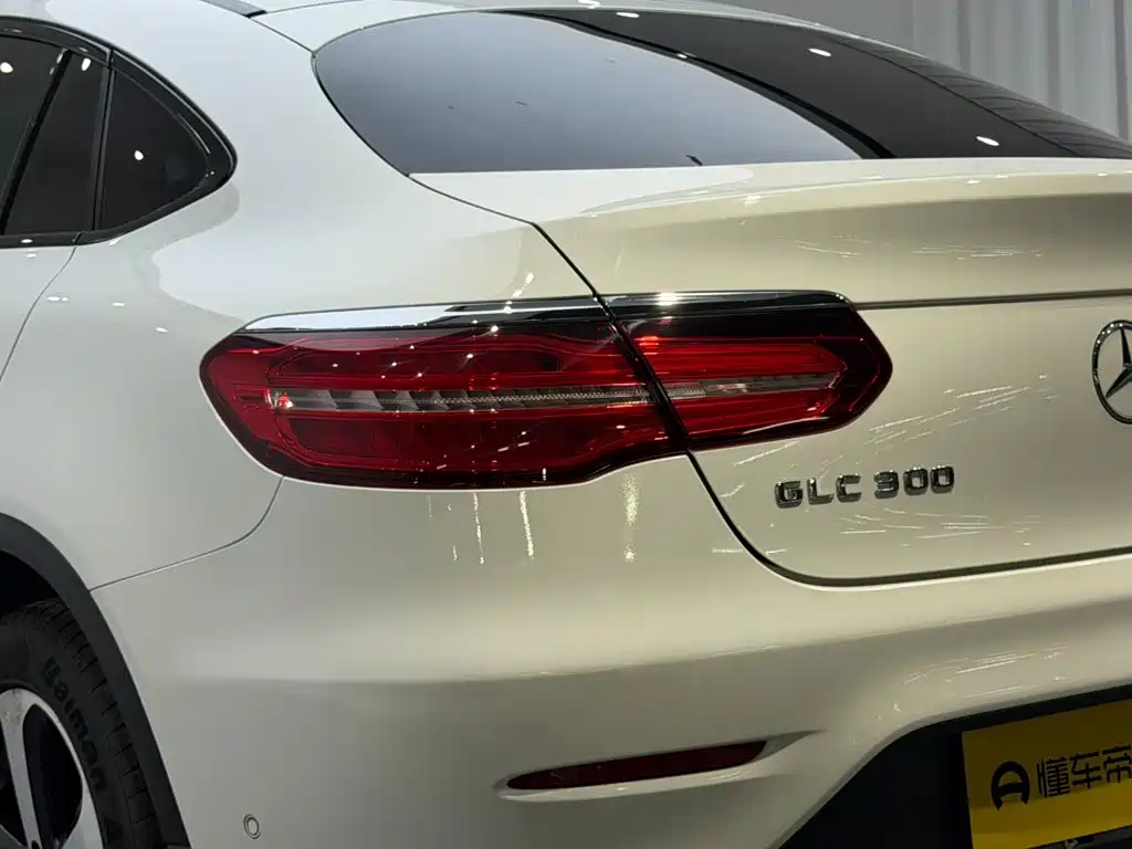 Mercedes-Benz GLC Coupe 2018 2018 GLC 200 4MATIC Coupe SUV