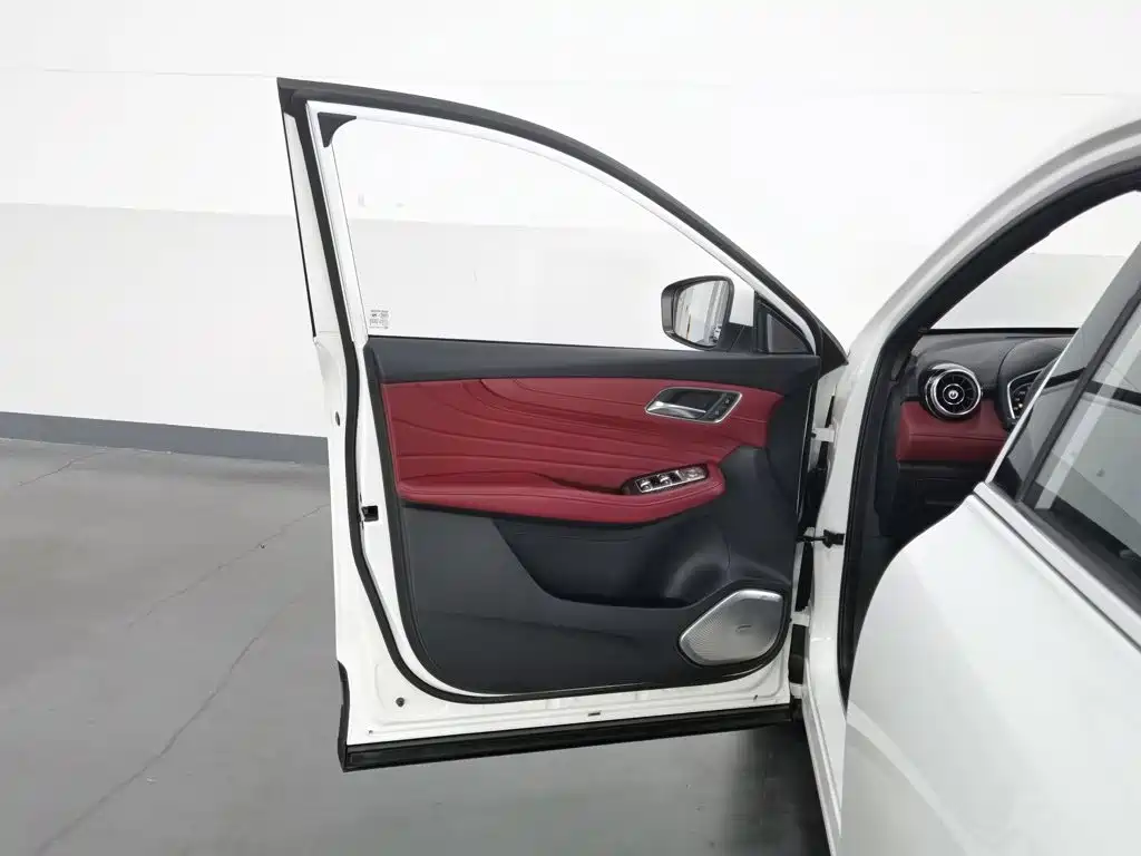MG HS 2019 2019 30T Automatic 2WD Trophy Super Burn Edition China VI