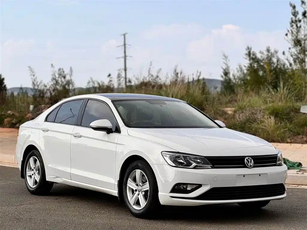 Volkswagen Lamando 2018 230TSI Manual Trend Edition фото 5