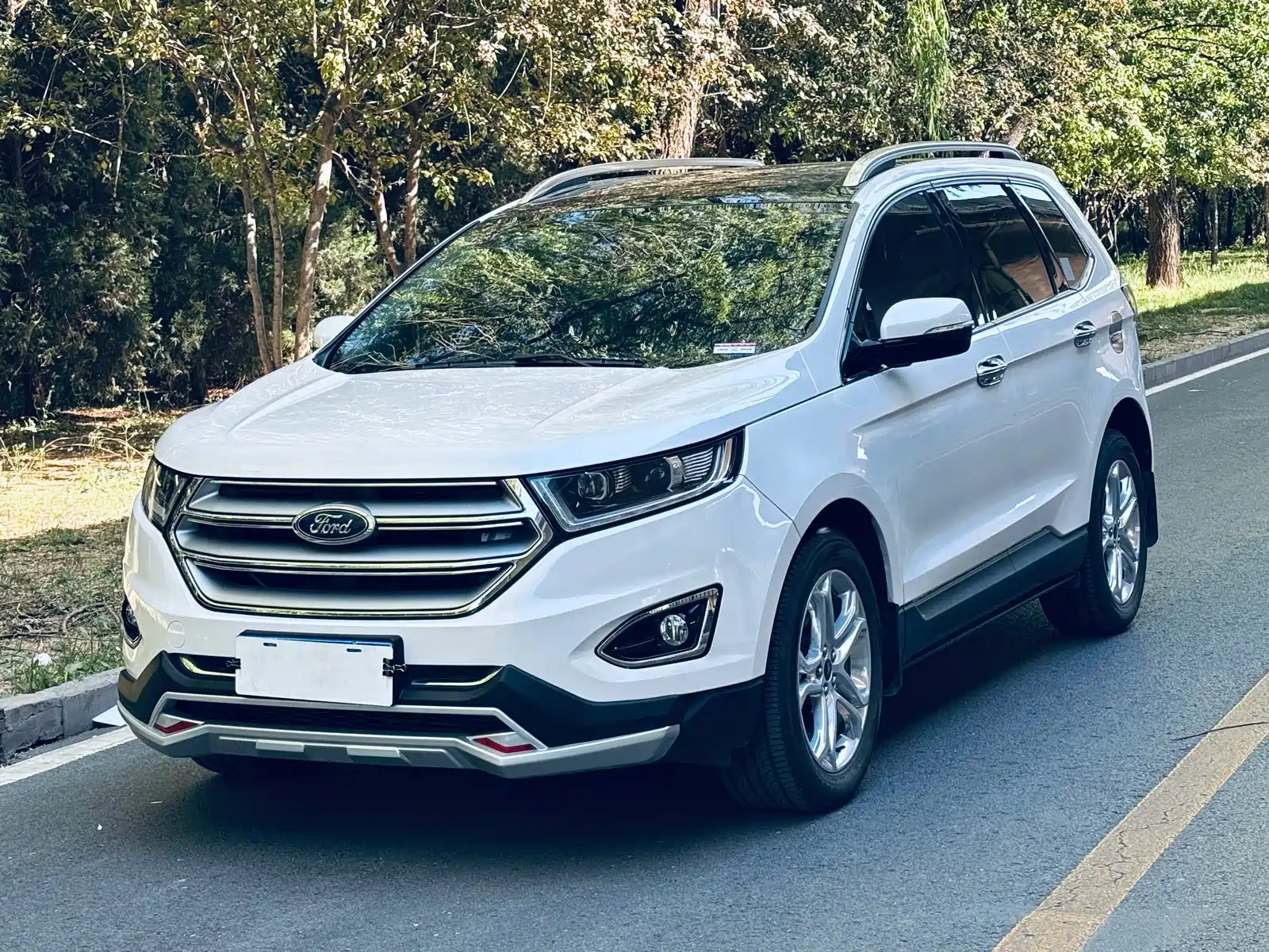 Фото 1 - Ford Edge