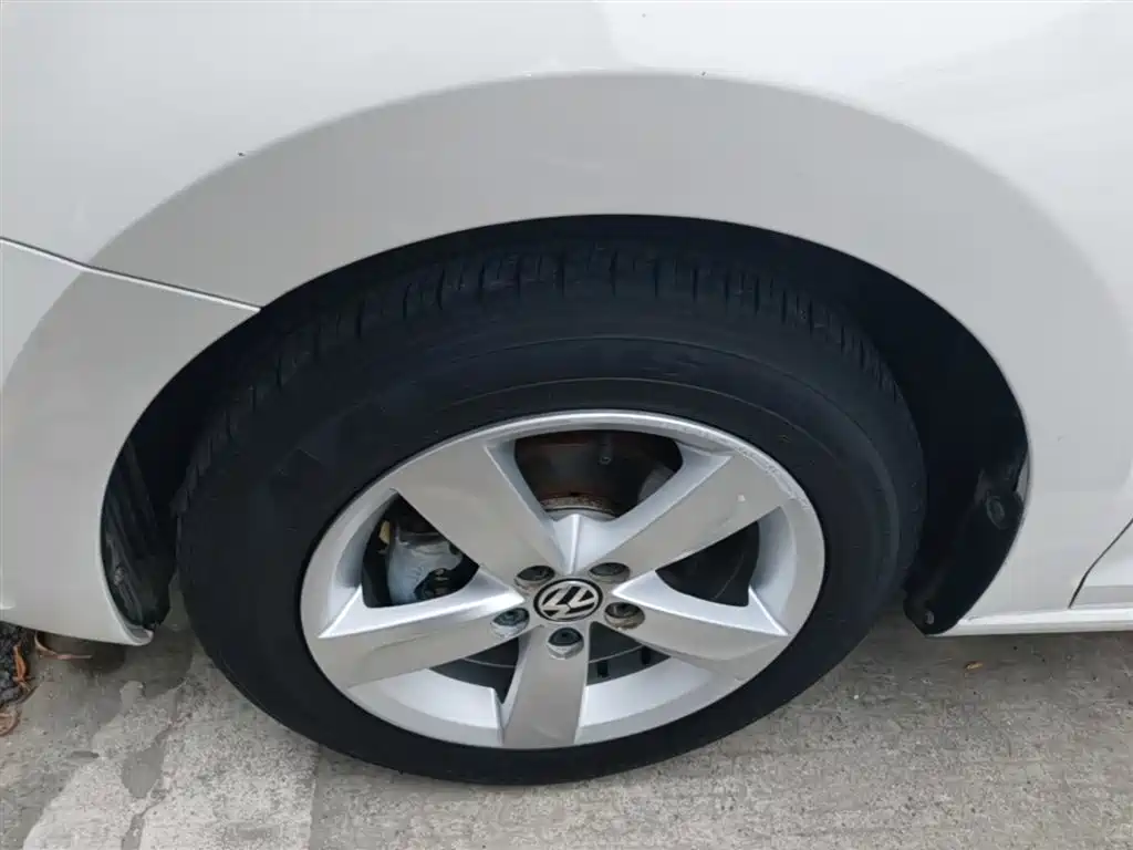 Volkswagen Santana 2013 1.6L Automatic Comfort Edition фото 23