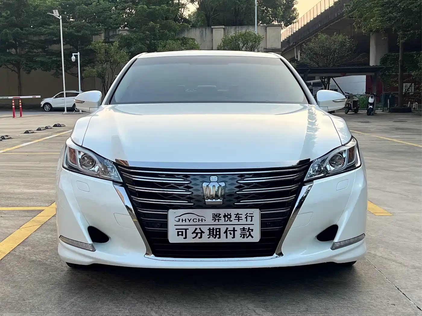 Toyota Crown 2019 2018 2.0T Fashion Edition