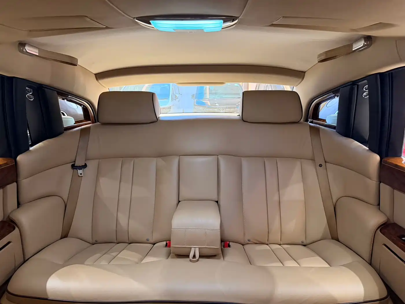 Фото 10 - Rolls-Royce Phantom