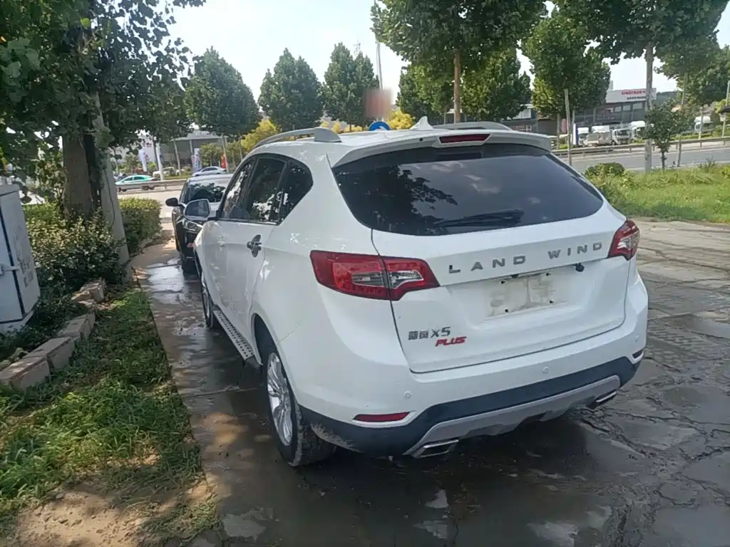 2017 Landwind X5