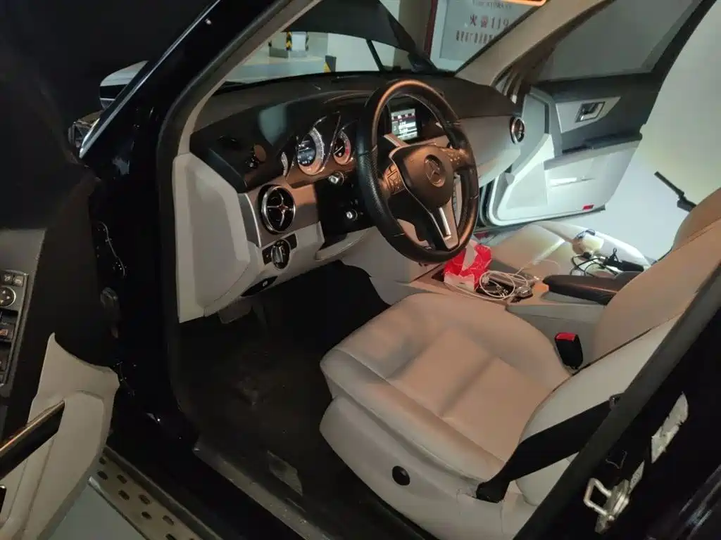 Mercedes-Benz GLK-Class 2013 GLK 300 4MATIC Dynamic Sunroof фото 14