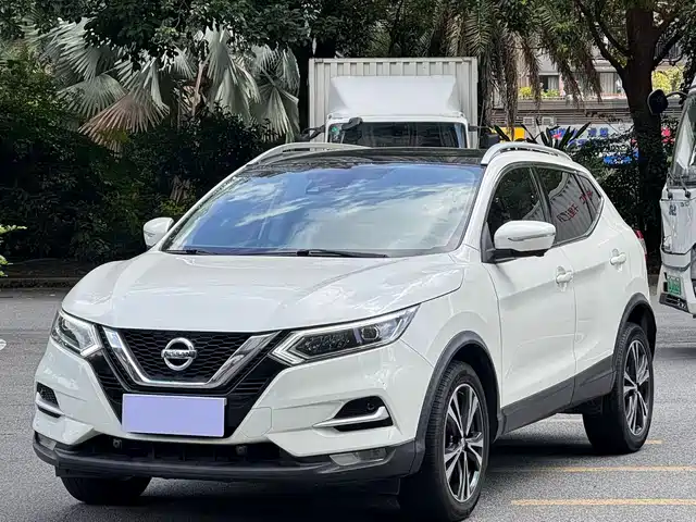 Nissan Qashqai 2021 2.0L CVT Luxury Version