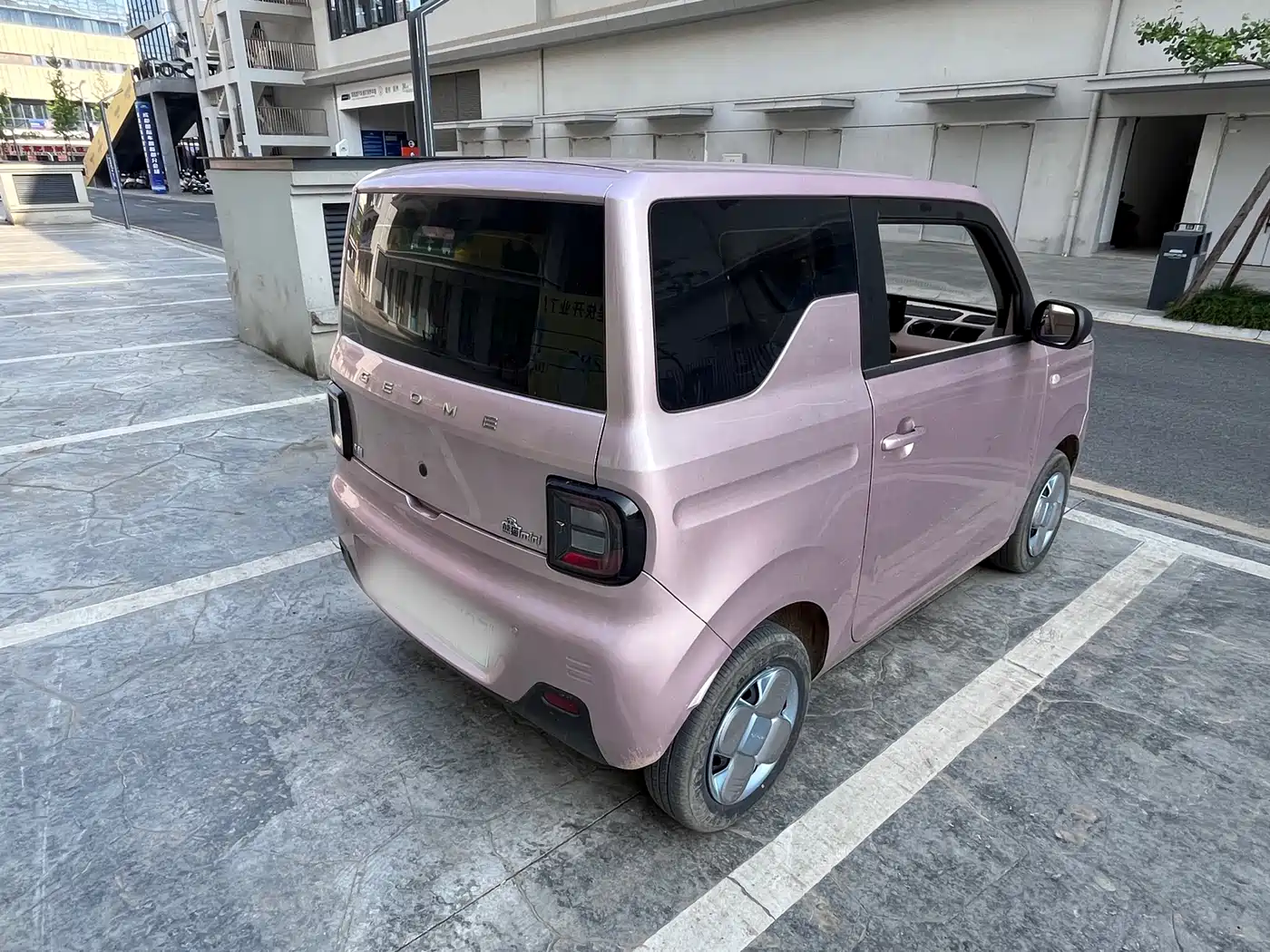 Geely Galaxy Panda 2024 Facelift Panda mini 200km Dragon Edition фото 4