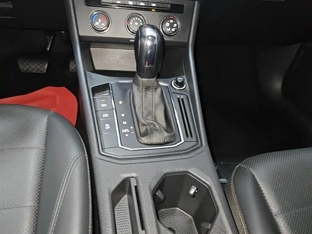 Volkswagen Lavida 2018 1.5L Automatic Comfort Version China V фото 14