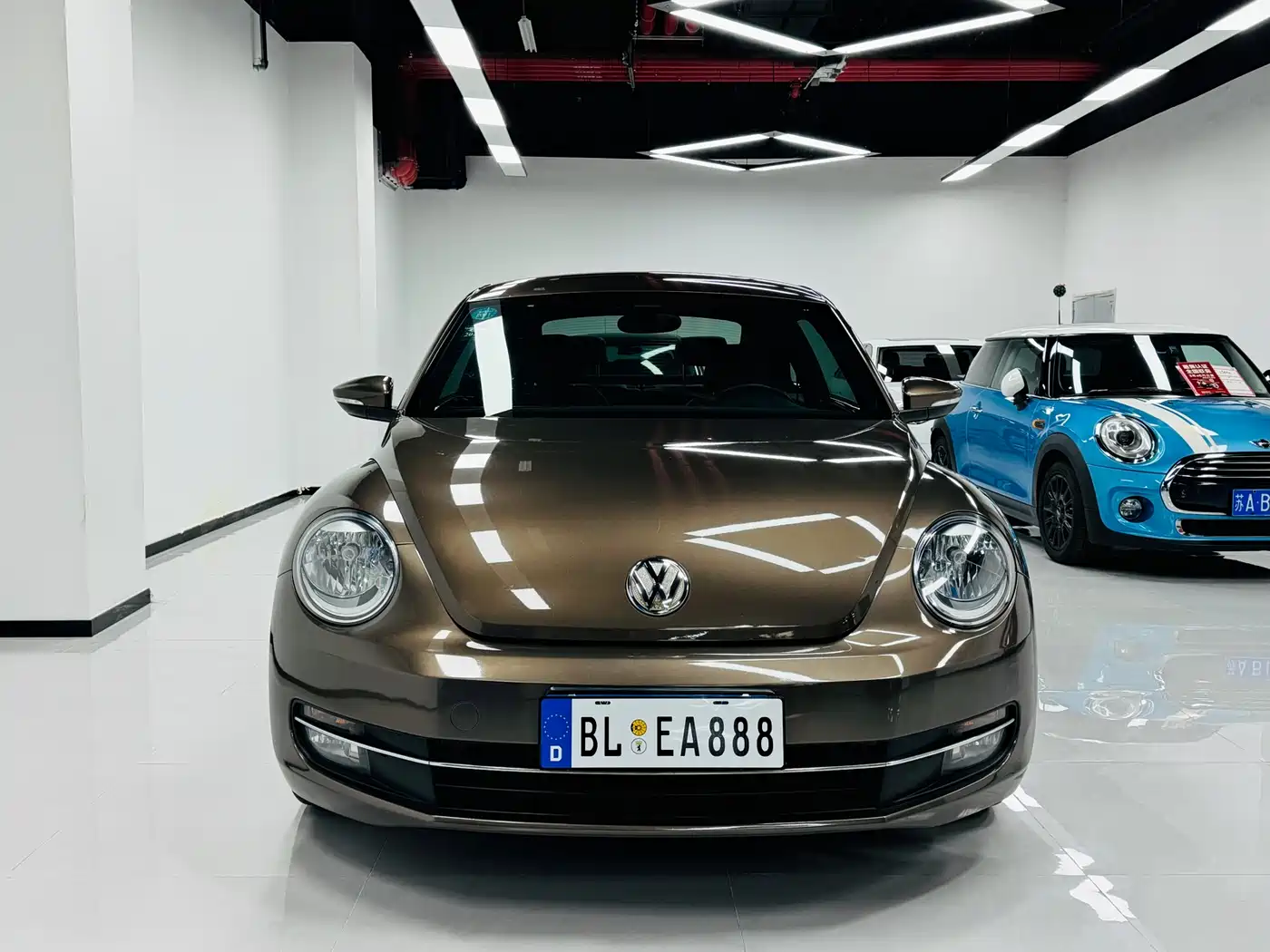 Volkswagen Beetle 2014 1.4TSI Fashion Edition фото 2