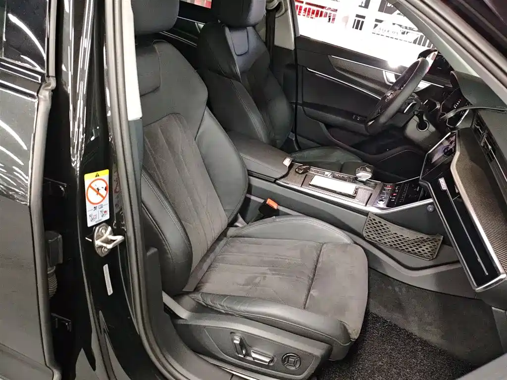 Audi A6 (Import) 2020 allroad quattro Explorer 55 TFSI Premium Off-Road фото 25