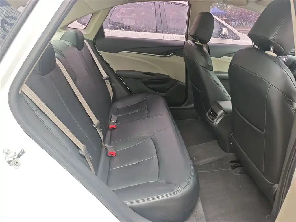 Buick Excelle 2015 15N Automatic Progressive фото 15