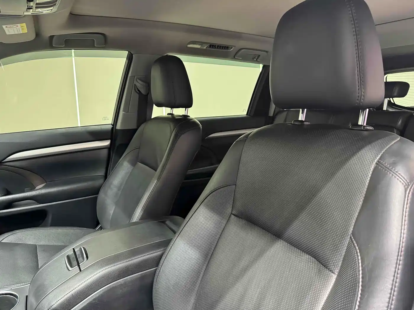 Toyota Highlander 2017 2.0T 4WD Premium 7-Seater фото 35