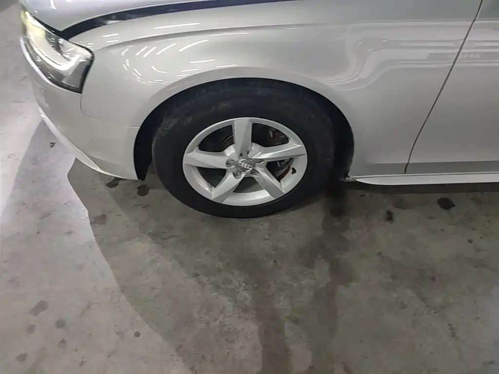 Audi A4L 2015 35 TFSI Auto Standard фото 23