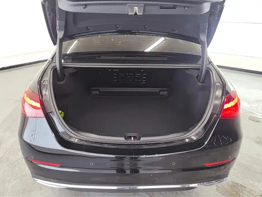 Mercedes-Benz C-Class 2022 Facelift C 260 L фото 4