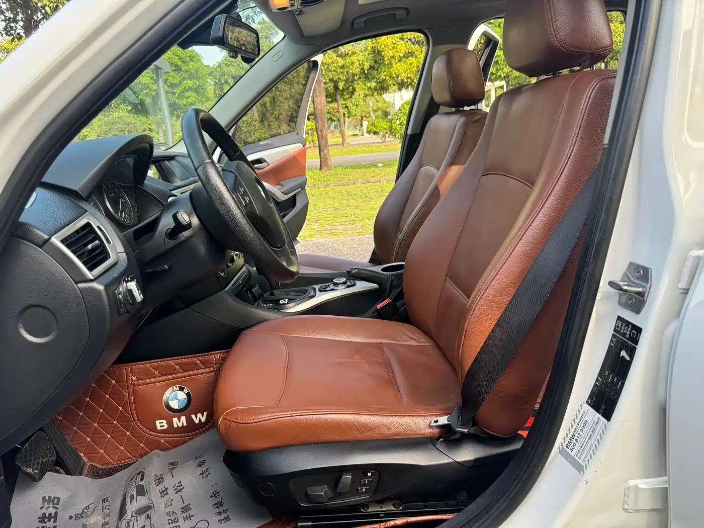 BMW X1 2013 sDrive18i Fashion фото 9