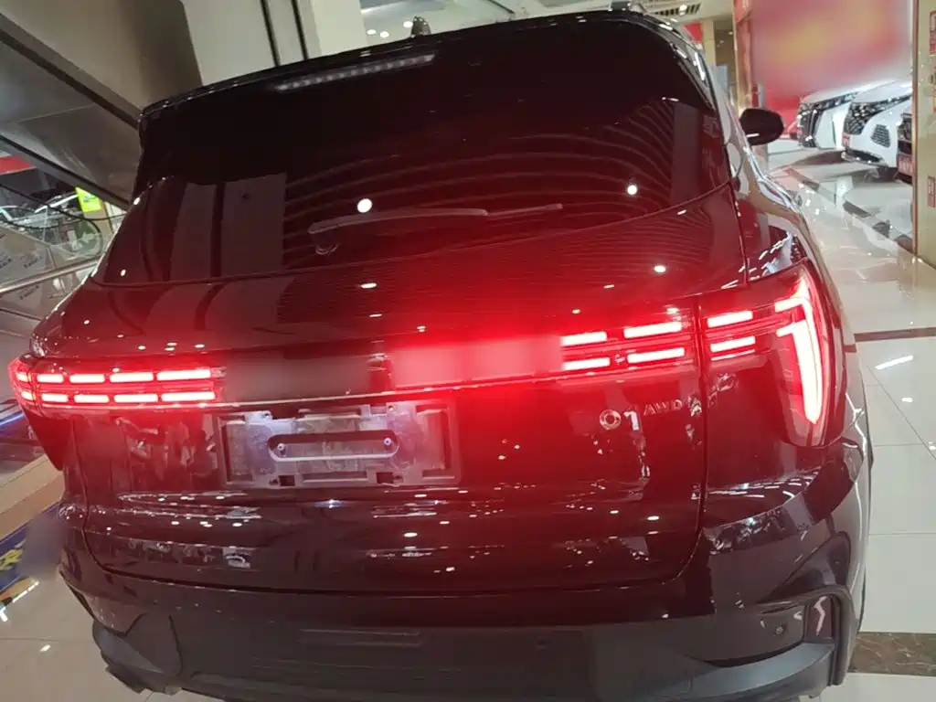Lynk & Co 01 2024 2023 2.0TD 4WD Dark Night Edition