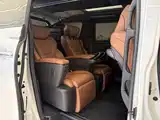 Фото 27 - Toyota Vellfire