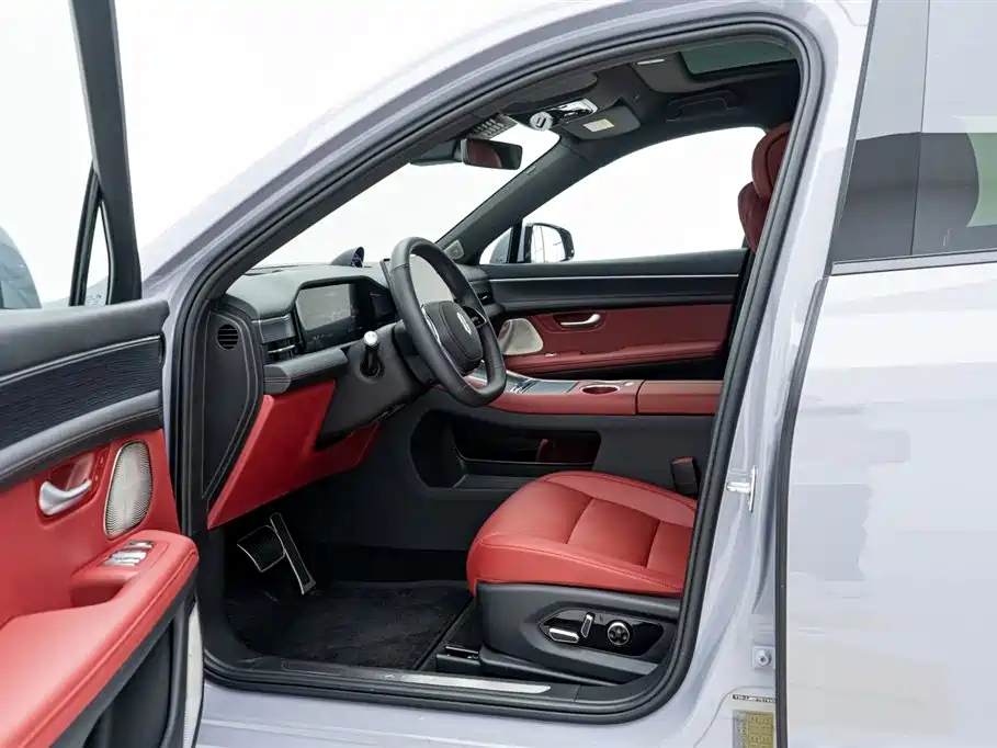 AITO Wenjie AITO M5 2025 Extended Range Ultra AWD фото 15