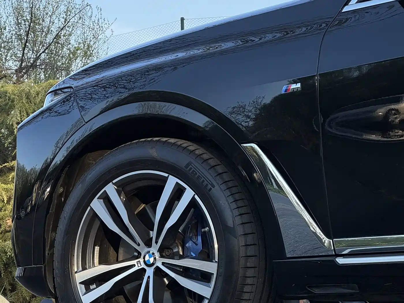 BMW X7 2023 xDrive40i Exclusive M Sport Package фото 10