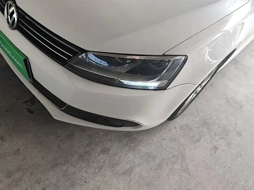 Volkswagen Sagitar 2014 Facelift 1.6L Automatic Comfort фото 24