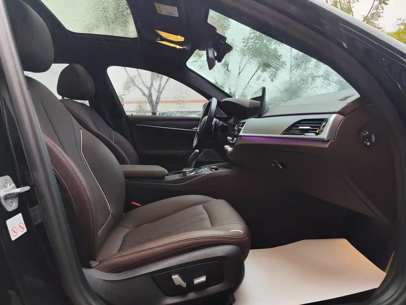 BMW 5 Series 2023 530Li Leading M Sport Package фото 6