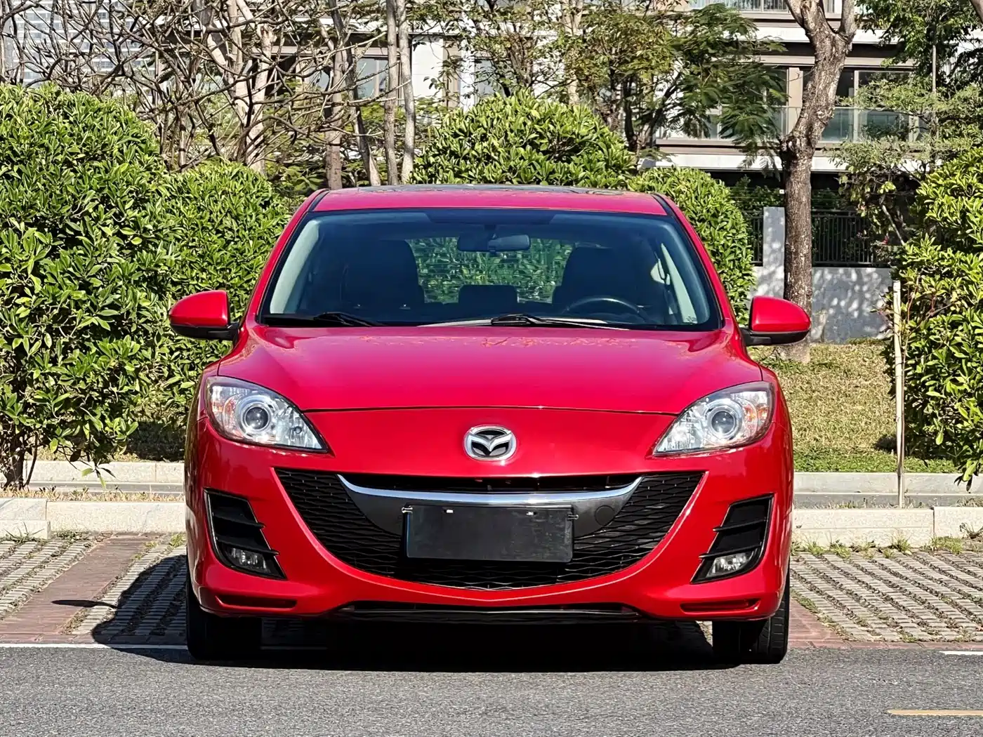 Mazda Mazda3 (Import) 2010 2010 Hatchback 1.6 Automatic Luxury
