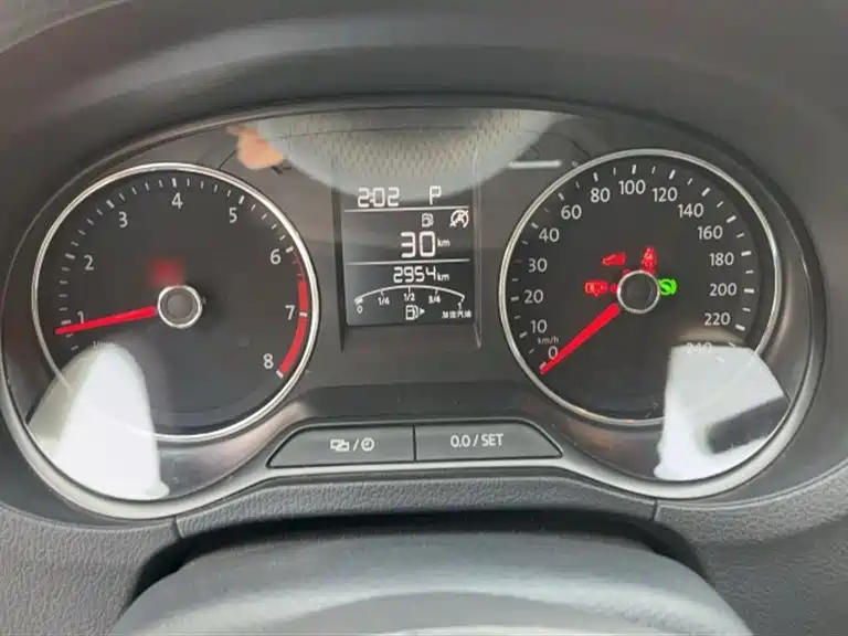 Volkswagen Polo 2018 1.5L Auto Comfort фото 14