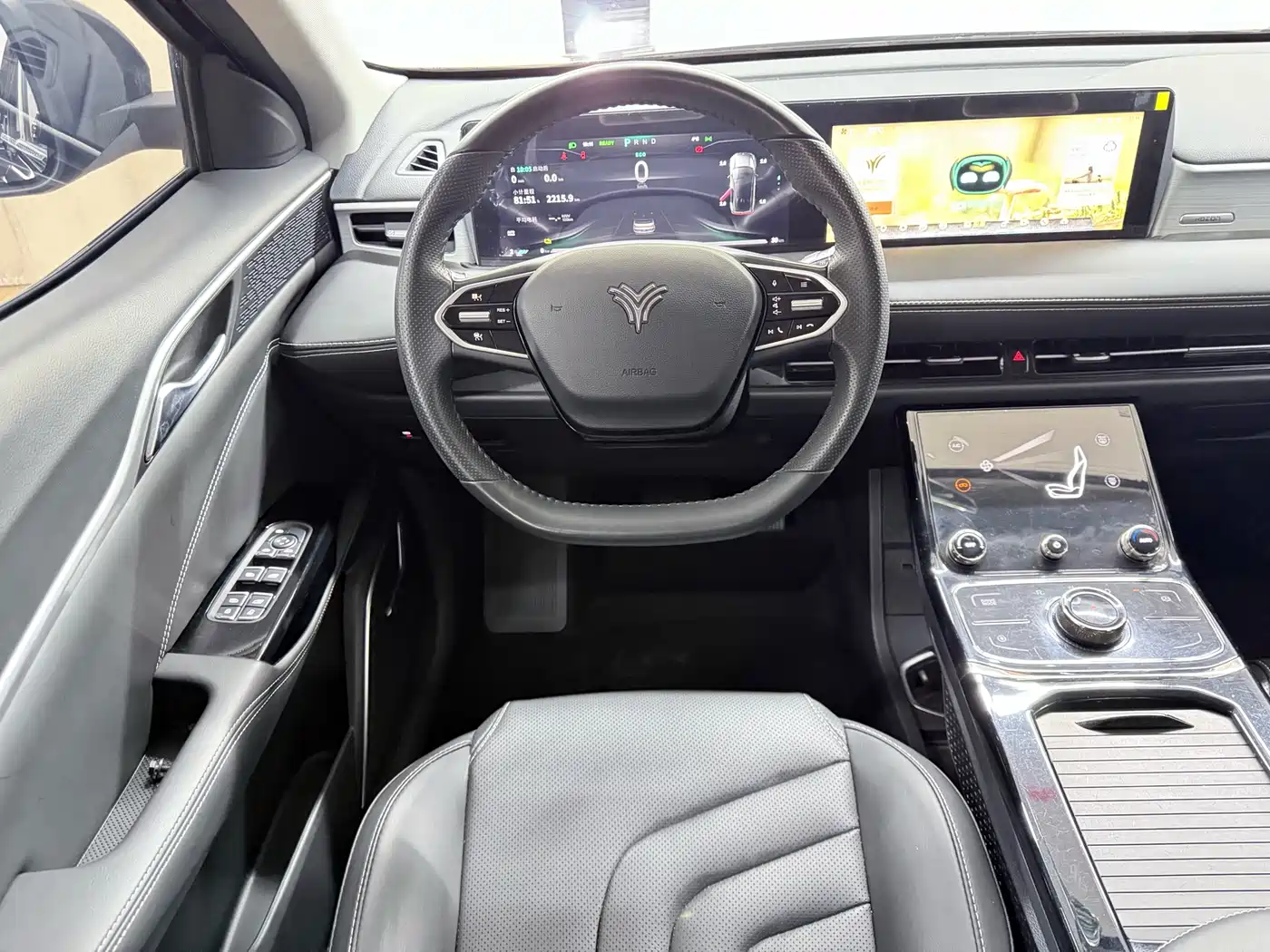 NEZHA AUTOMOBILE NEZHA U
