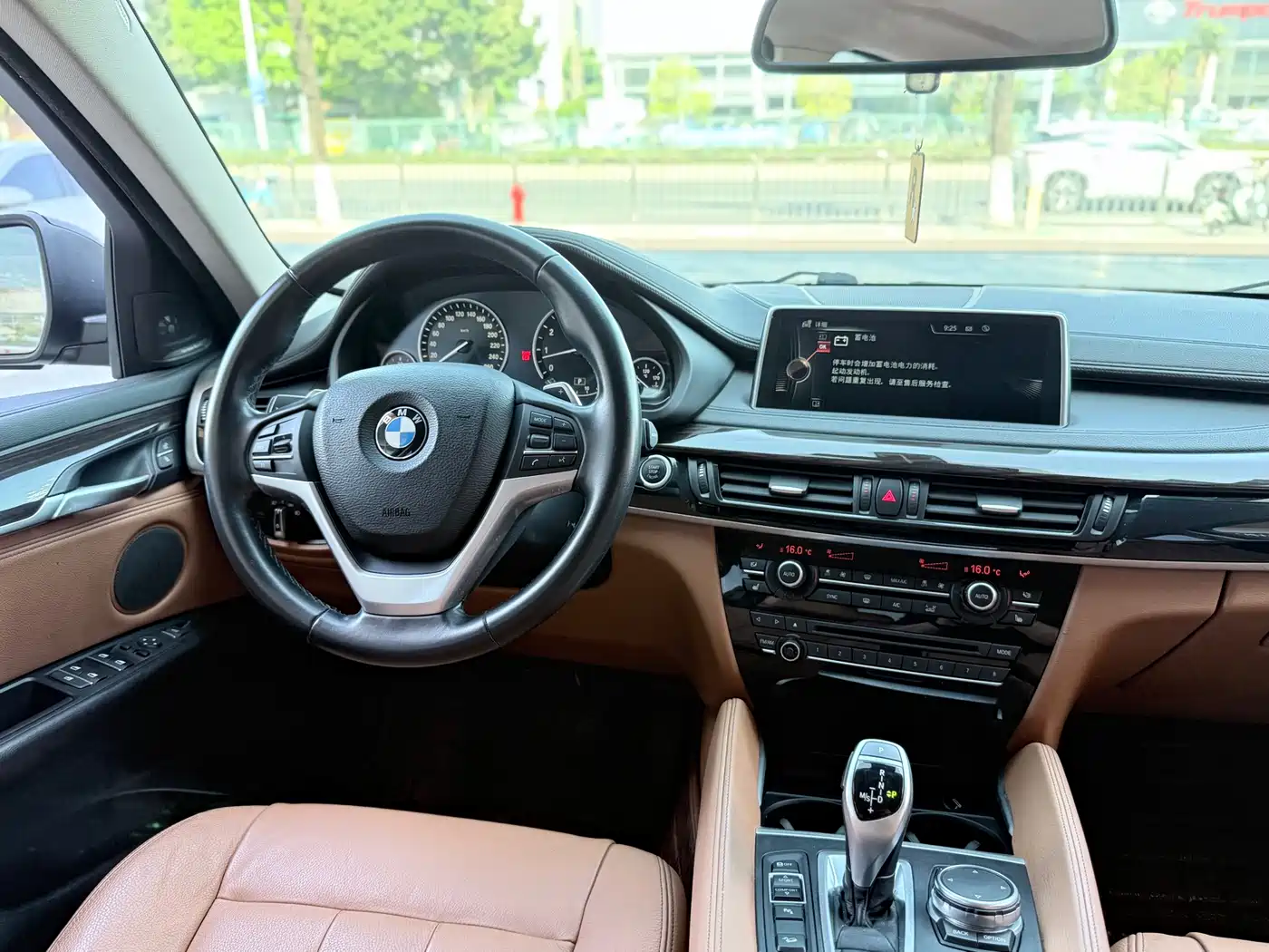 BMW X6 2015 xDrive35i Luxury Model фото 7
